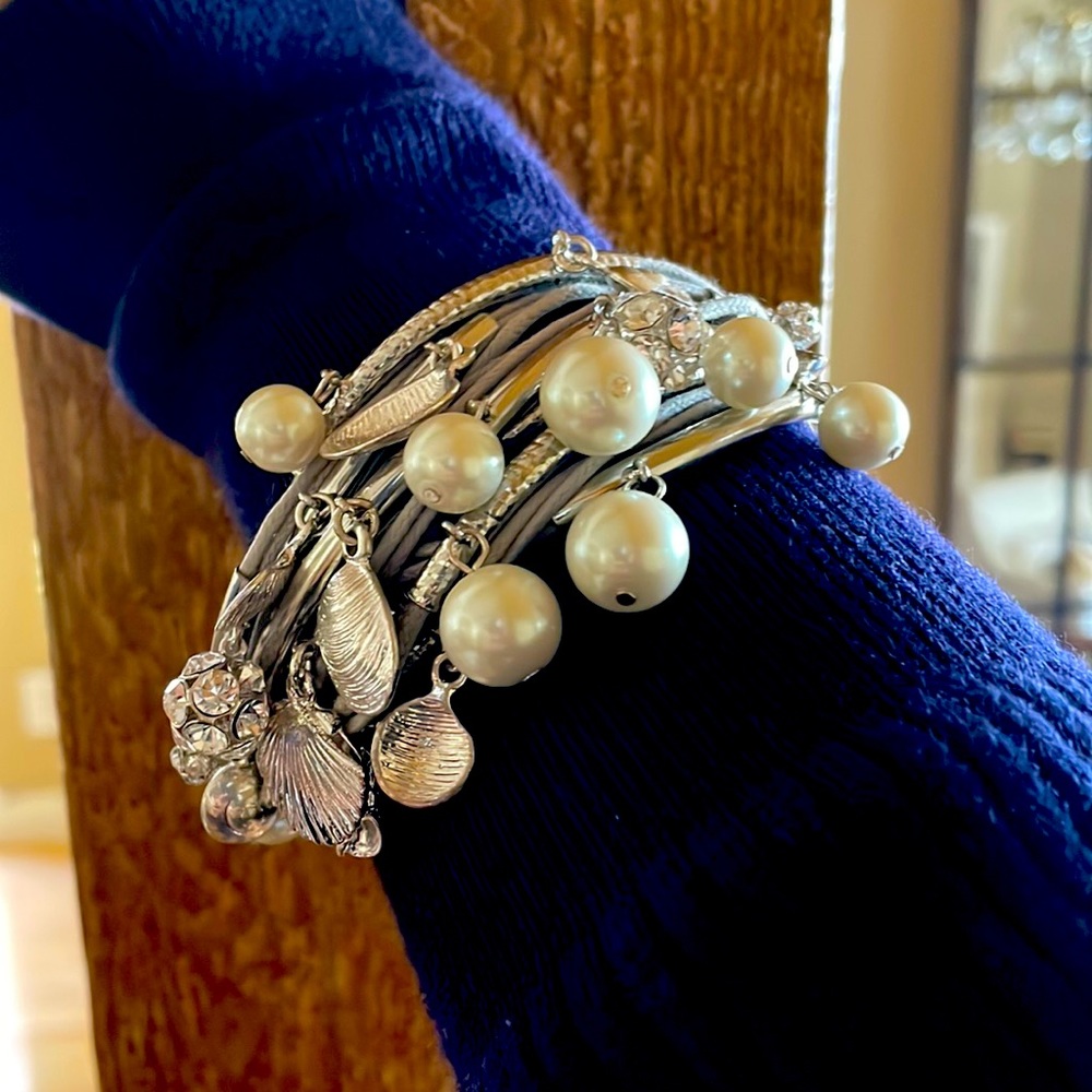Multi Strands With Faux Pearls Crystal Rhinestones Charms Bracelet - Picture 1 of 7